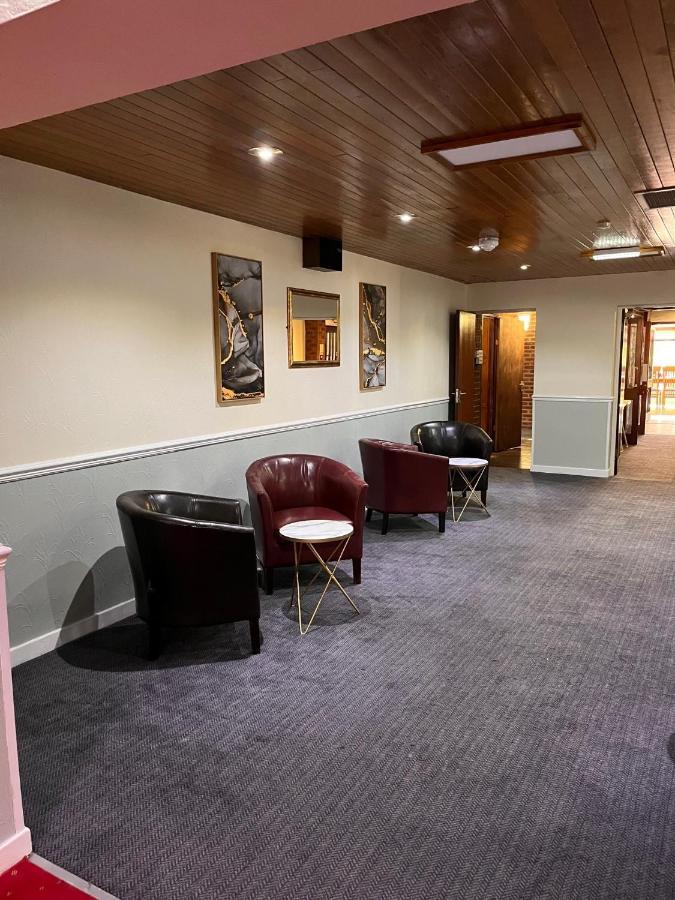 Beaufort Park Hotel 몰드 외부 사진