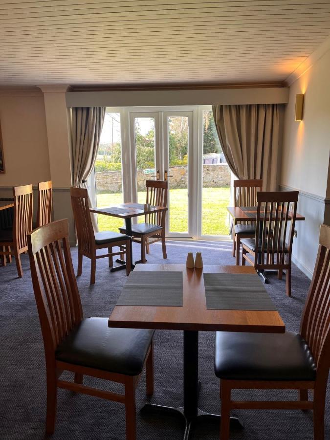 Beaufort Park Hotel 몰드 외부 사진