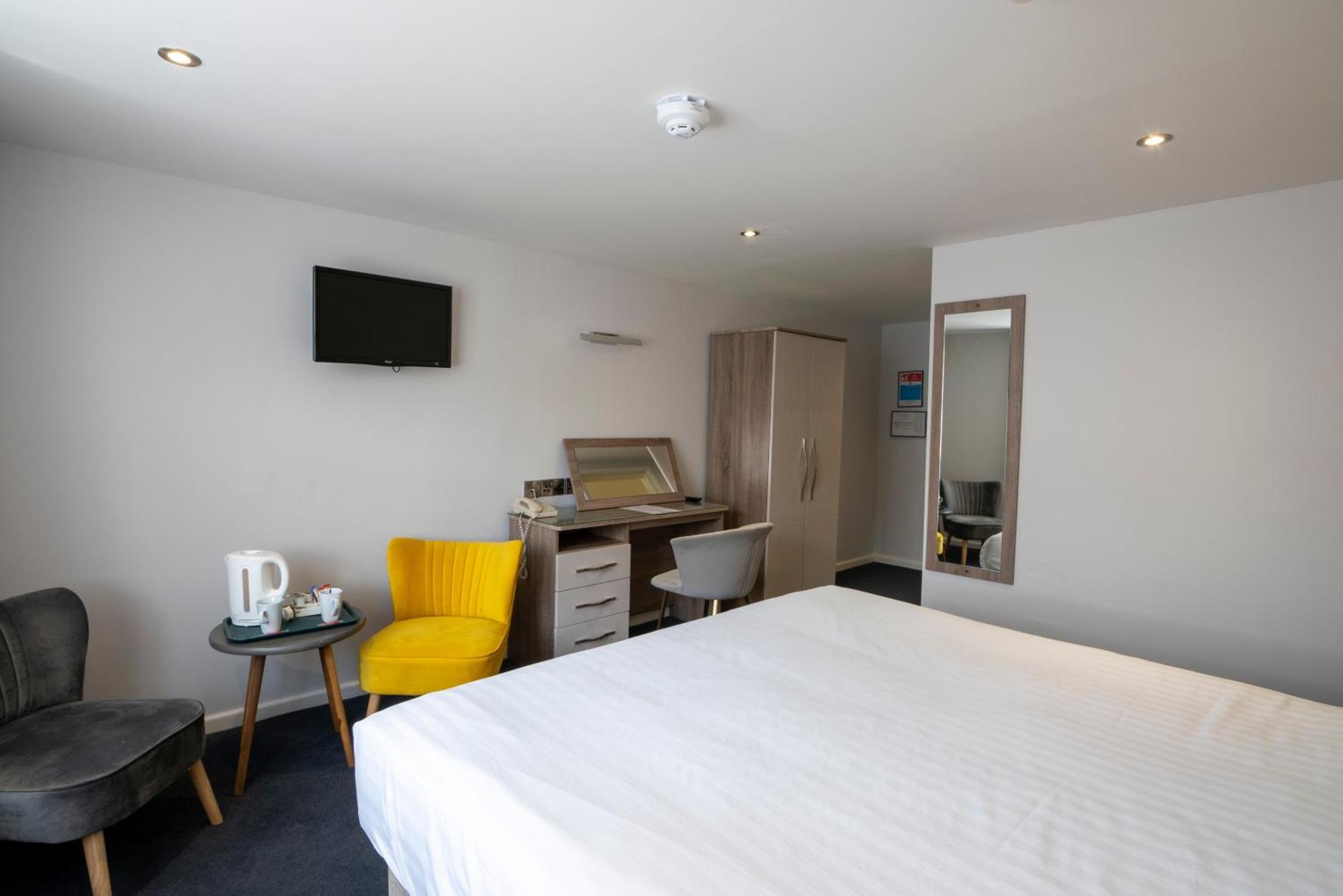 Beaufort Park Hotel 몰드 외부 사진
