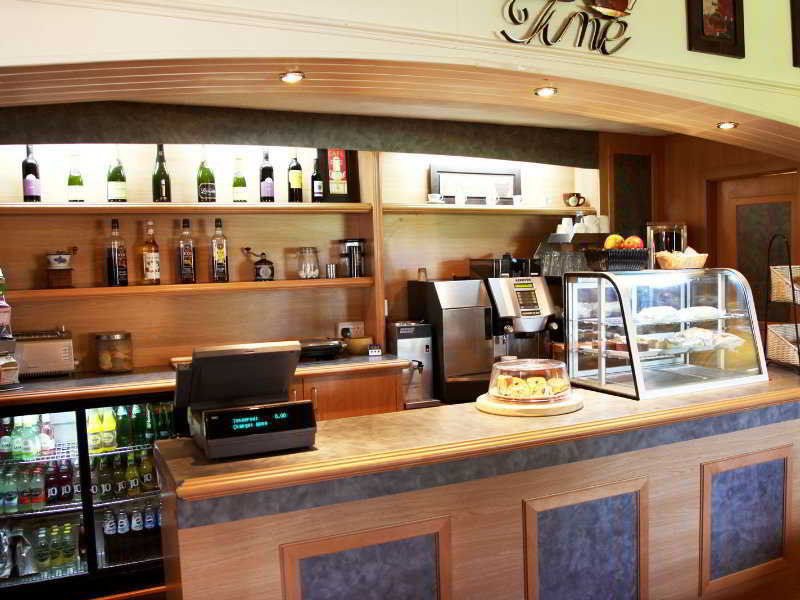 Beaufort Park Hotel 몰드 외부 사진