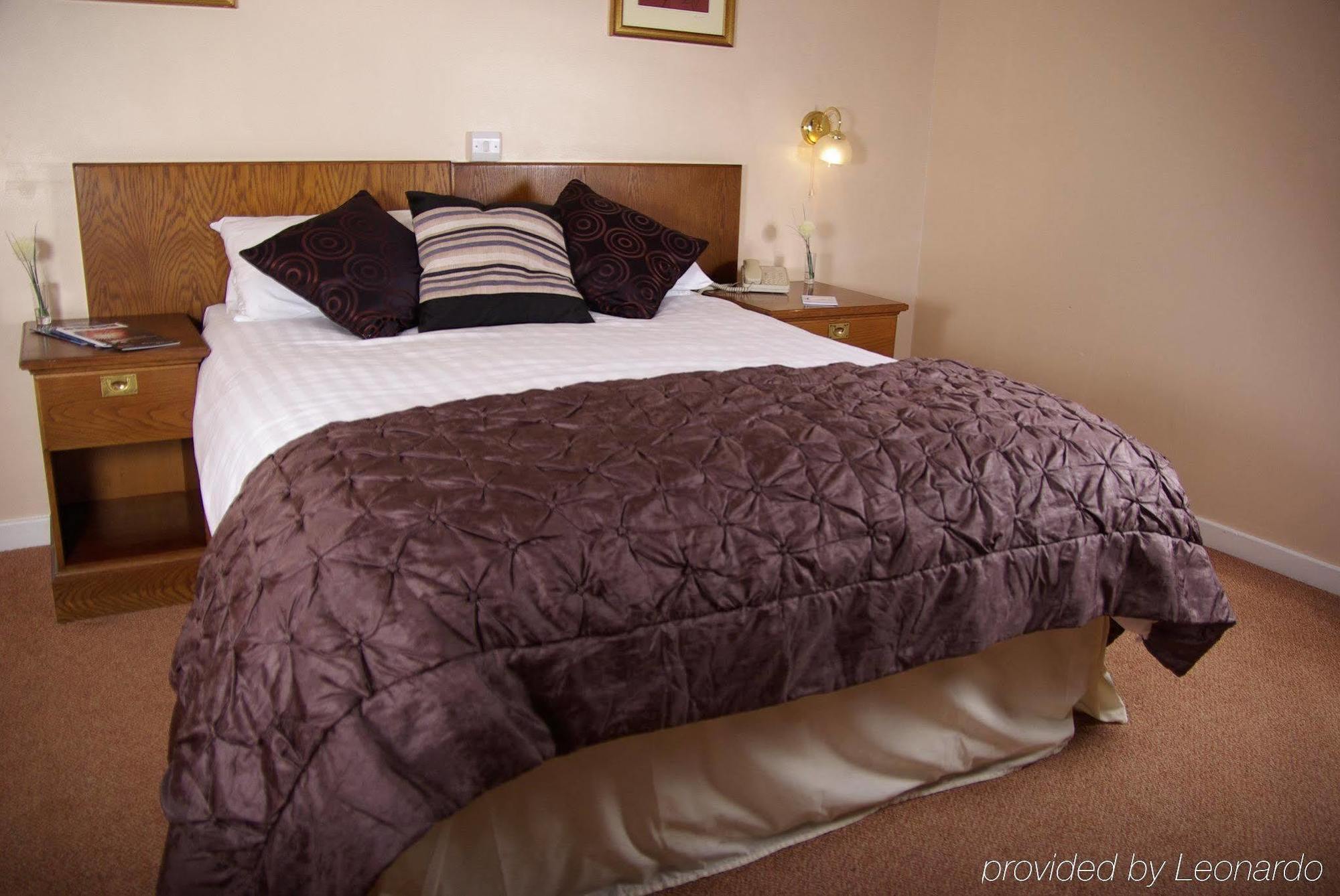 Beaufort Park Hotel 몰드 객실 사진