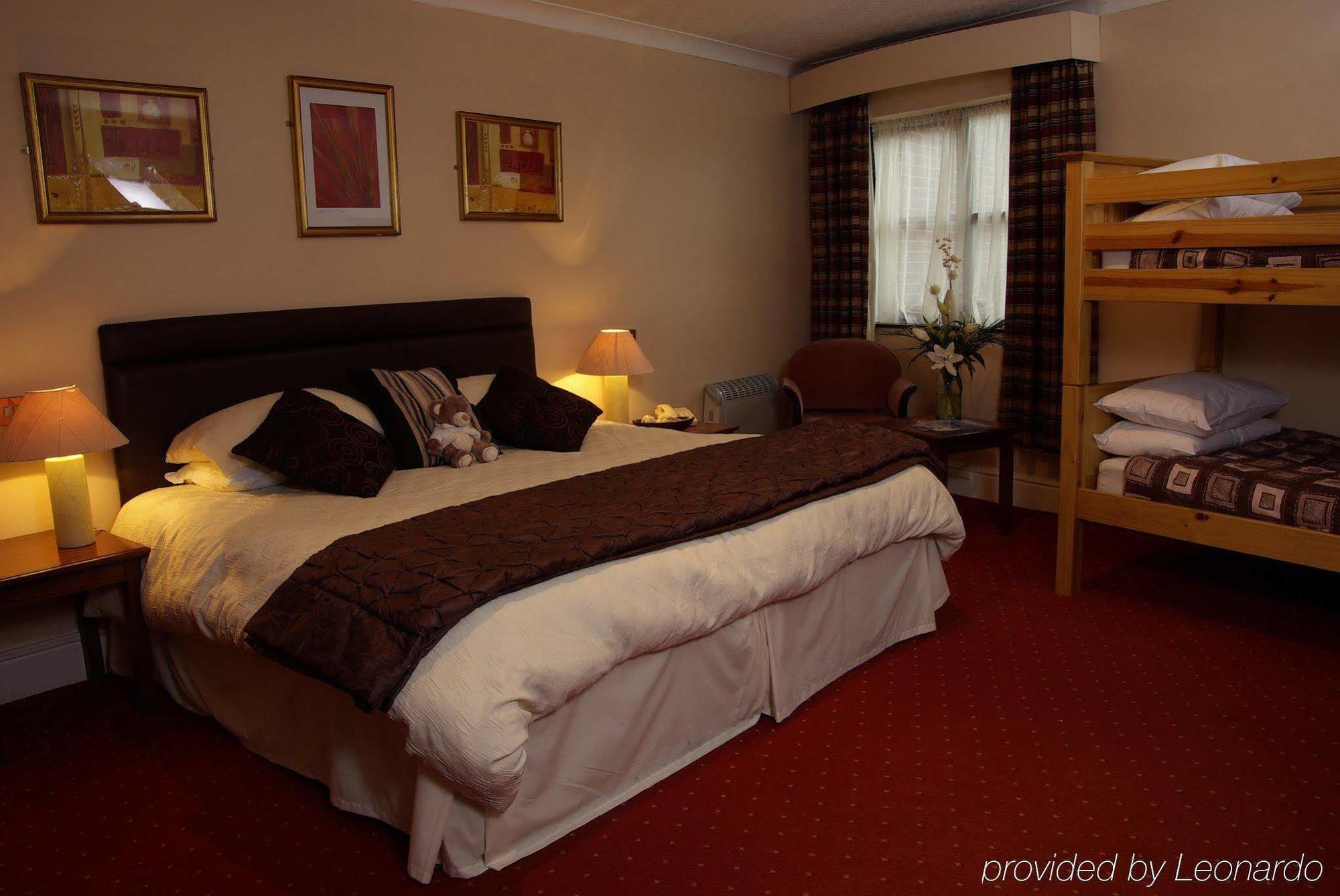 Beaufort Park Hotel 몰드 객실 사진