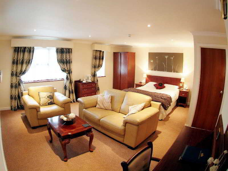 Beaufort Park Hotel 몰드 외부 사진